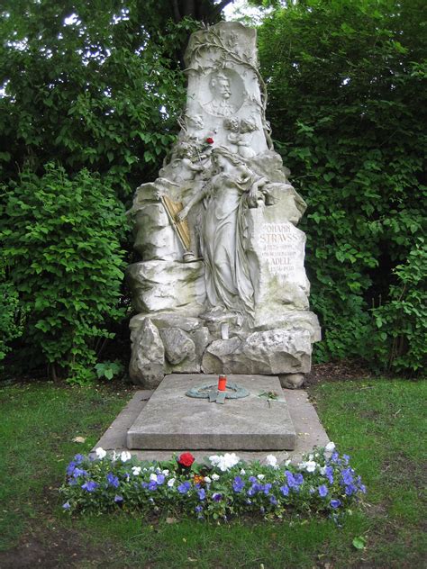 Brahmss Grave Canoftin Flickr