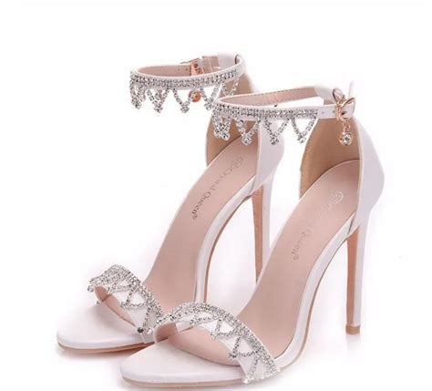 2022 Glittering Crystal Wedding Shoes For Bride Rhinestones Pumps