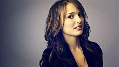 Top 10 Cute Hollywood Actresses That Are Too Pretty And