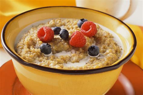 Nobody will argue that microwave recipes make cooking easier, but don't they microwaves don't make your food less nutritious. 11 Microwave Breakfasts You Can Make in One Mug | Microwave breakfast, Mug recipes