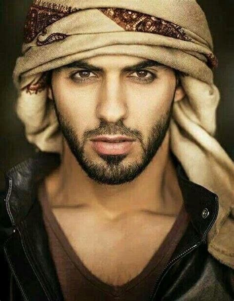 Omar Borkan Al Gala ♡ Homens árabes Rapazes Bonitos Modelos Masculinos