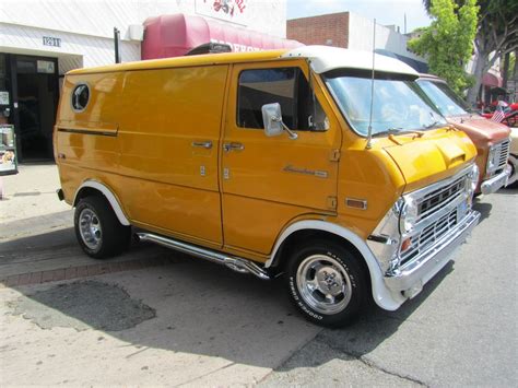 Ford Econoline Van 1972 Van Classic Ford Trucks Vintage Vans