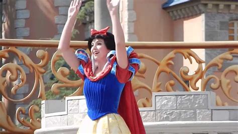 Disney Princess Dance At Cinderella Castle 2013 04 16 1620 Youtube