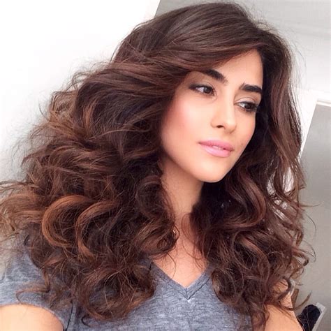 This procedure requires about 3 hours to complete. BIG HAIR Volumized Curls Tutorial (Video) - Sazan | Big ...