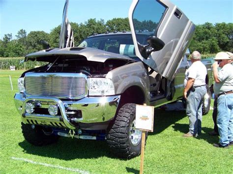 Lambo Doors On A Ford Jacked Up Trucks Big Rigs And Diesel Pintere