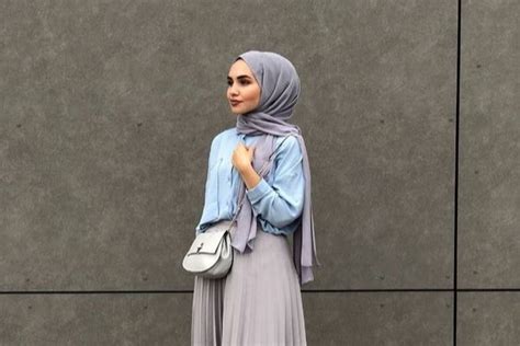 Baju Warna Biru Tua Cocok Dengan Jilbab Warna Apa Eminence Solutions