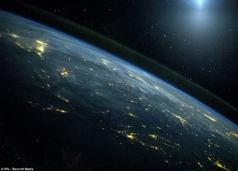 An Astronauts View Of Earth Amazing Photographs Reveal What Our