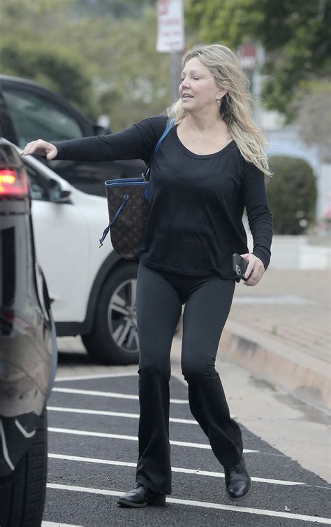 Heather Locklear Looks Unrecognizable As Shes Spotted Waiting For Her
