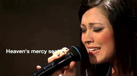 Kari Jobes Powerful Performance Of Revelation Song Will Give You