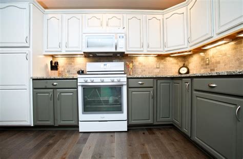 Blue gray and white two tone kitchen cabinets. The Ideas of Decorating Kitchen with Two Tone Kitchen ...