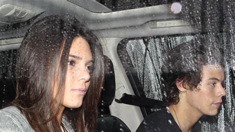 Harry Styles Mum ‘hacked Leaked Pictures Reveal Romance With Kendall Jenner Daily Telegraph