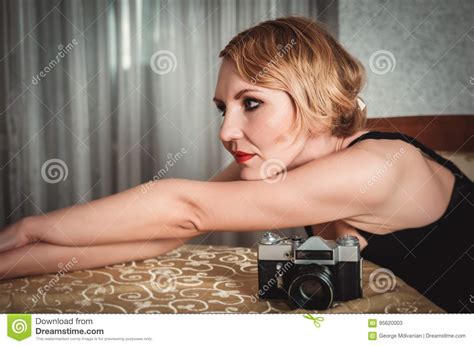 Vintage Woman Portrait With The Camera Stock Image Image Of Noir Retro