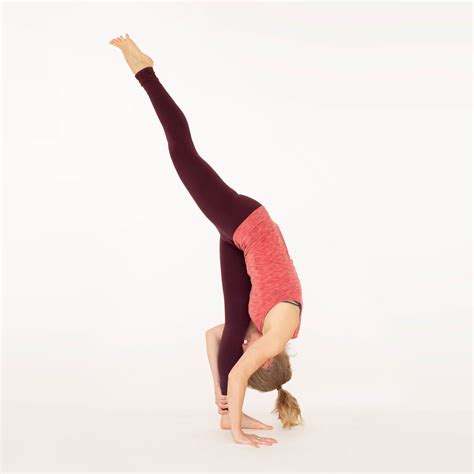 How To Do Standing Splits Urdhva Prasarita Eka Padasana Ekhart Yoga