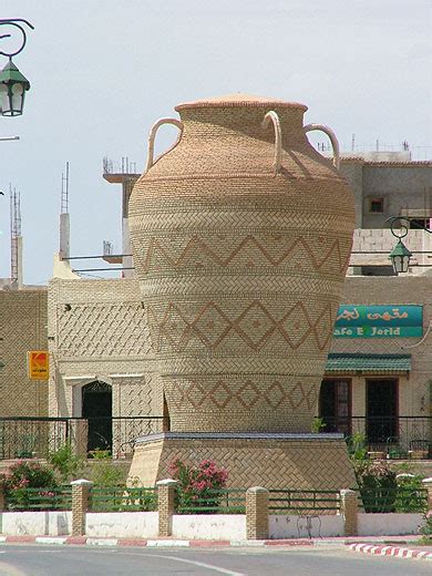 Jarre En Briques Tozeur Région De Tozeur Gafsa Et Kebili Tunisie