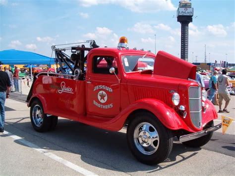 Hot Rod Pickup Old Pickup Trucks Gas Monkey Towing And Recovery Recovery Gear Monster