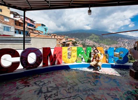 La Comuna 13 Espera Con Brazos Abiertos A Los Turistas Locales