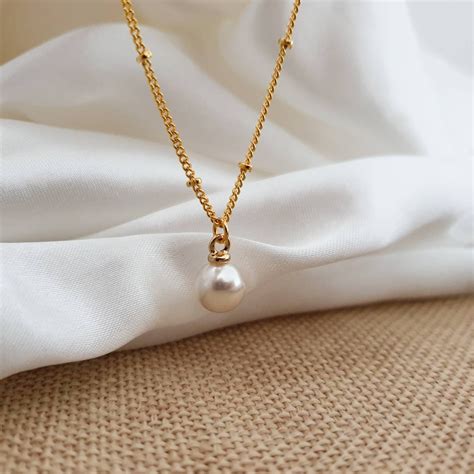 Simple Pearl Necklace Minimal Gold Pearl Necklace Dainty Etsy