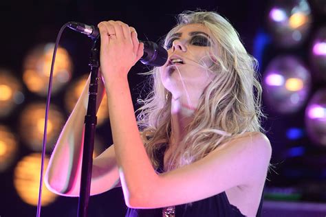 The Pretty Reckless Taylor Momsen Talks Going Acoustic More
