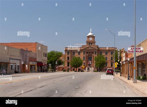 Jones County Courthouse In Anson Texas Viewed From Commercial Ave Stock