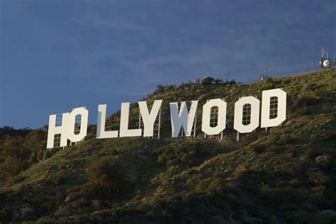 Hollywood Sign Wondermondo