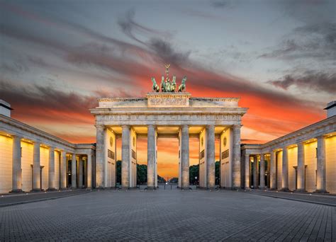 La Puerta De Brandemburgo Es Todo Un Símbolo De Berlín Es Uno De Los