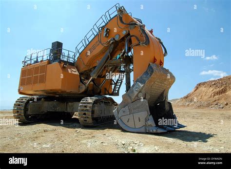 Giant Excavator In Open Pit Mine Stock Photo Alamy