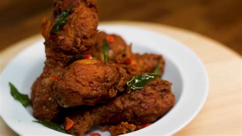 Kali ni halal n' taste nak bagi resepi ayam gunting yang simple dan serius sedap. Ayam Goreng Mamak - iCookAsia | Asian Recipe & Food Channel