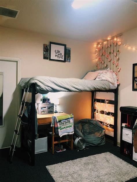Im Keen On This Incredible Bunk Beds With Trundle Bunkbedswithtrundle In 2020 Dorm Room