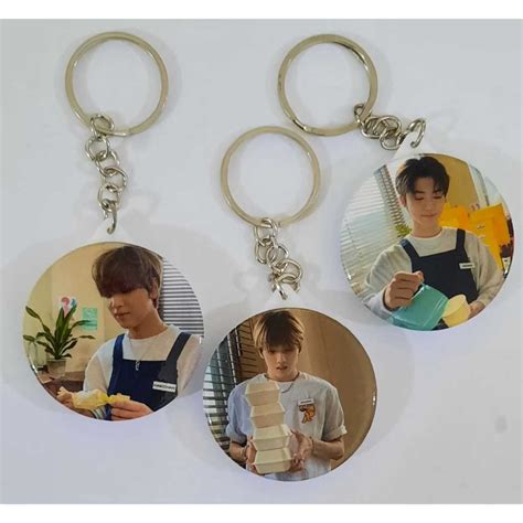 Jual Freebies Kpop Nct Dream Cafe 7 Dream Gantungan Kunci Pin Dan