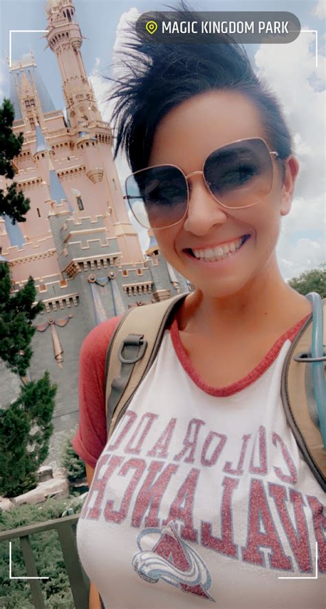 Veronica On Twitter Greetings Avalanche Fans From Magic Kingdom