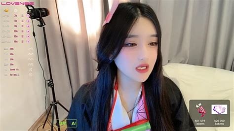 Qingqq Nude On Cam For Live Sex Chat