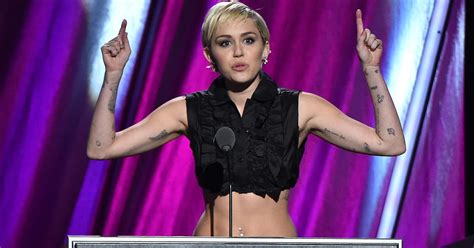 Miley Cyrus Appears On Late Night Tv Topless Video Cbs Detroit