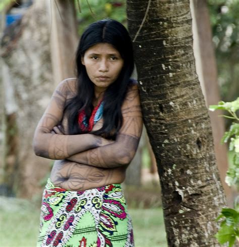 Young Woman Of The Embera Tribe In Panama 🔥download This Stock Image