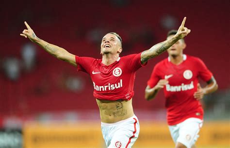 Veja o que fernando sampaio (fernandoapereci) descobriu no pinterest, a maior coleção de ideias do mundo. Inter volta a atropelar Sampaio Corrêa e avança fácil na ...