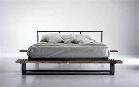 Scopri tutti i prodotti per la camera da letto. Letti e complementi Caporali Torino - Piovano Home Design