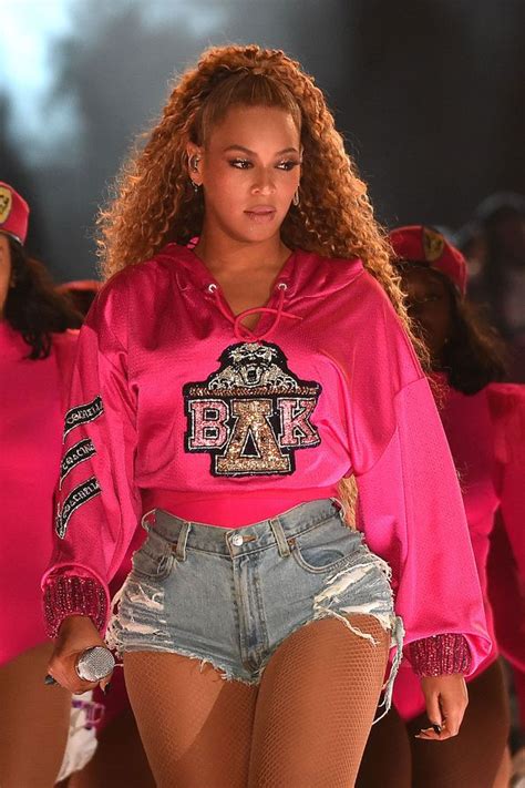 Coachella 2018 How Beyoncé Set The Stage On Fire In Custom Balmain Beyonce Outfits Beyonce