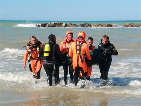 Operatore (riconosciuto enac) per il lavoro aereo mediante utilizzo di droni. Ortona, due fratellini annegano in mare al Foro - Rete8