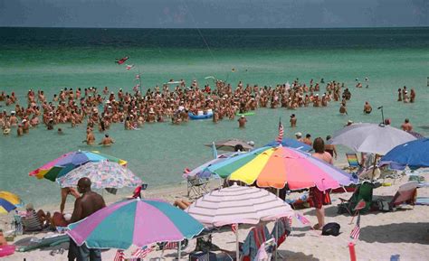 Quieres visitar una playa nudista Aquí son los mejores en los EE UU