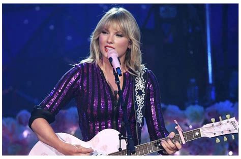 Kini lagunya lebih mellow dan menonjolkn sisi rapuh dari seorang taylor swift. Taylor Swift Luncurkan Single The Archer, Lagu Baru Penuh ...