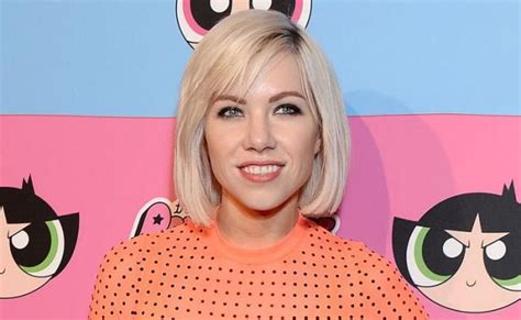 Carly Rae Jepsen Lifestyle Wiki Net Worth Income Salary House Cars Favorites Affairs