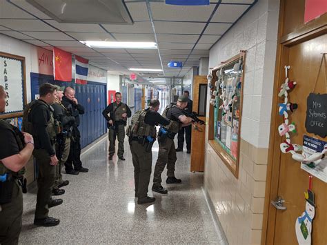Marion County Sheriff Deputies Receive Training at Twin Cedars High