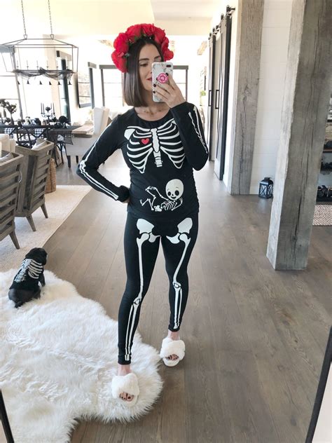 This List Has All Of The Best Maternity Halloween Costumes These Pregnancy Costumes Are Cute