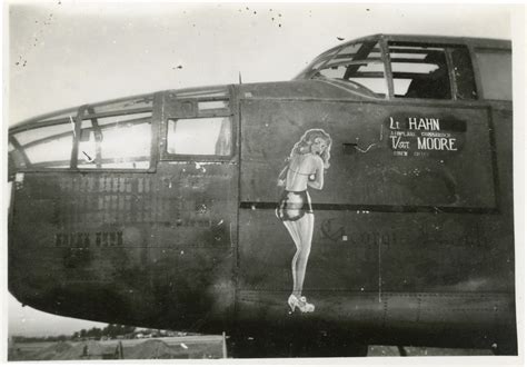 Nose Art On The B 25 Mitchell Bomber Georgia Peach In Europe Between
