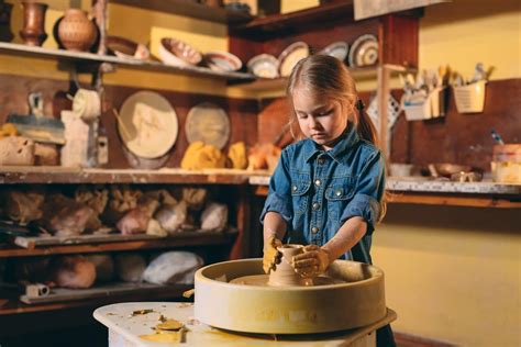 5 Reasons Kids Should Try A Pottery Or Ceramics Class Kidsguide