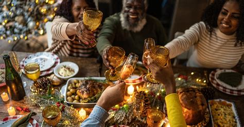 37 christmas dinner captions as delicious as the meal itself dnyuz