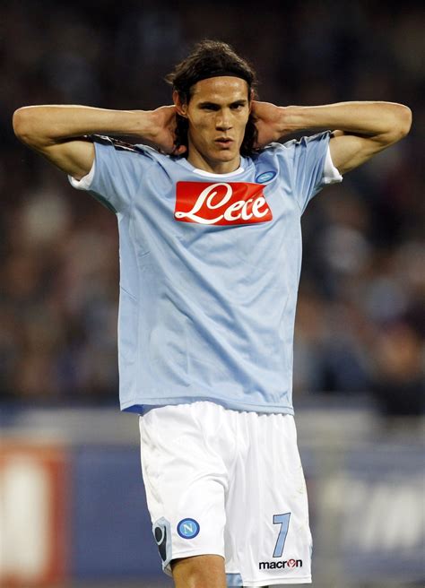 Edinson cavani is 34 years old (14/02/1987) and he is 184cm tall. Manchester United transfer news: United on the brink of ...