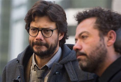 Frasi famose la casa di carta il professore nel 2020 casa di carta carta frasi di film. La Casa di Carta 3: il Professore dà il benvenuto a Palermo