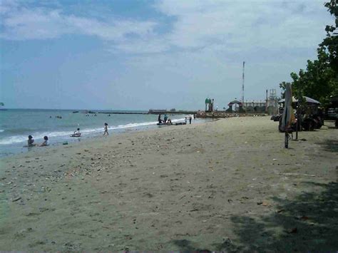 Pantai kenjeran lama memiliki beberapa wahana yaitu. Ini dia gan Pantai Terindah di Jawa Timur yang ...