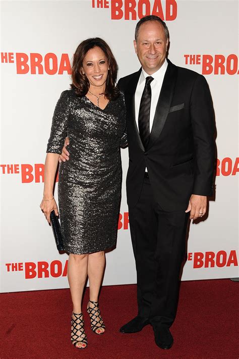 Kamala harris has touted her role on afghanistan policy. Kamala Harris: Der Style der US-amerikanischen ...
