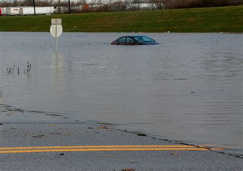 Heavy Rains Flood Parts Of Ohio Stranding Residents The New York Times
